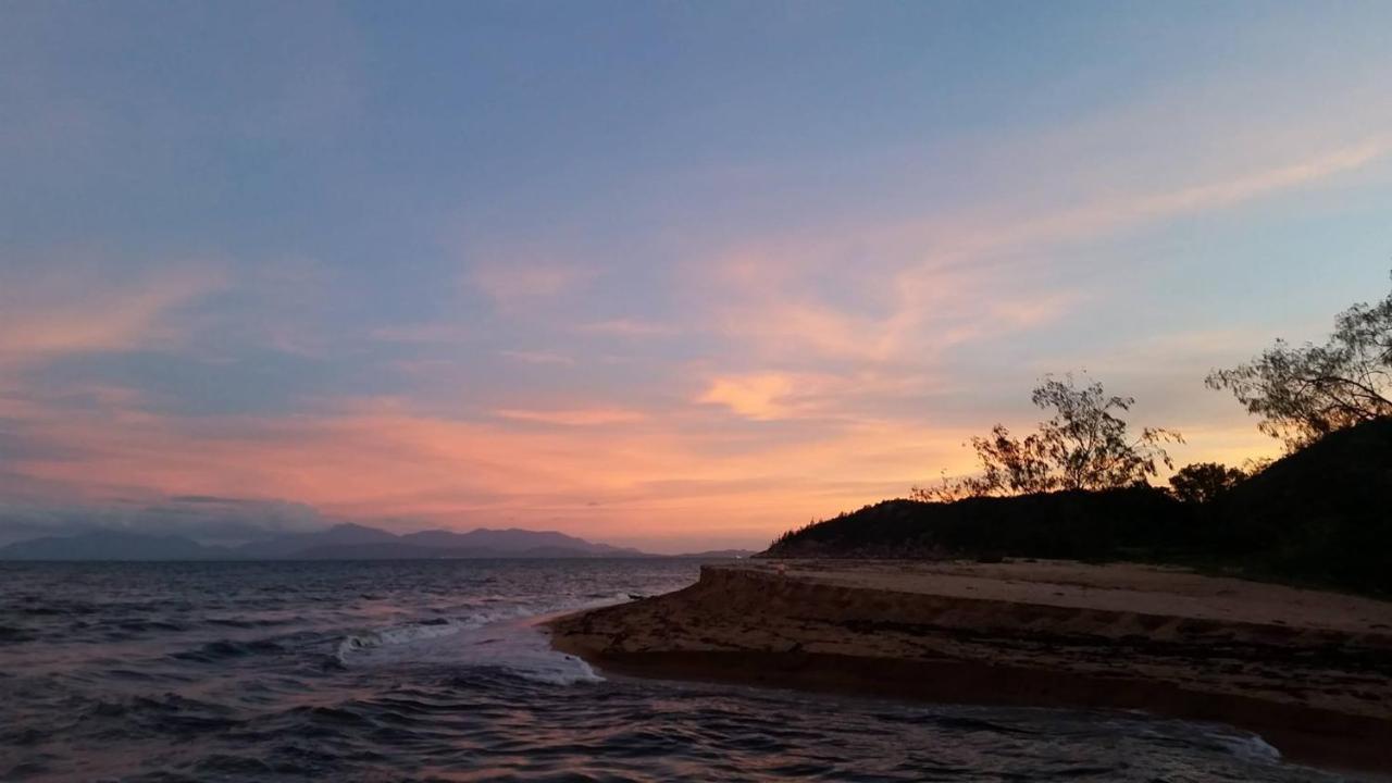 Shambhala Retreat Magnetic Island Cottages Nelly Bay Ngoại thất bức ảnh